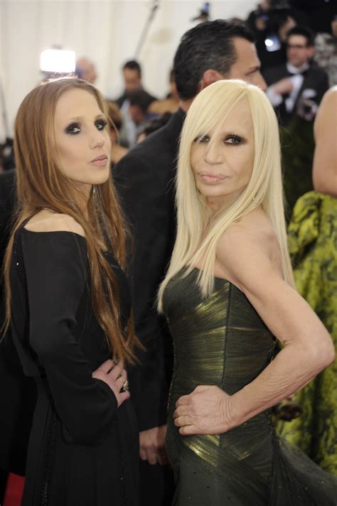 figlie di donatella versace|does donatella versace own.